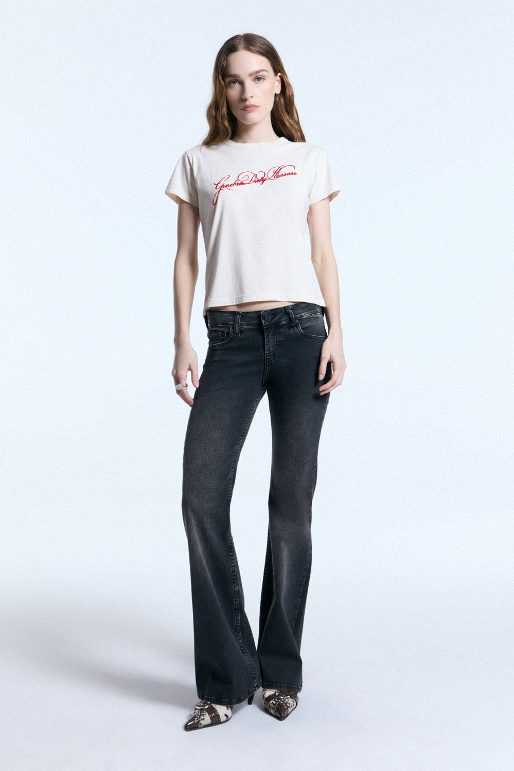 Remera Cursiva Tiza
