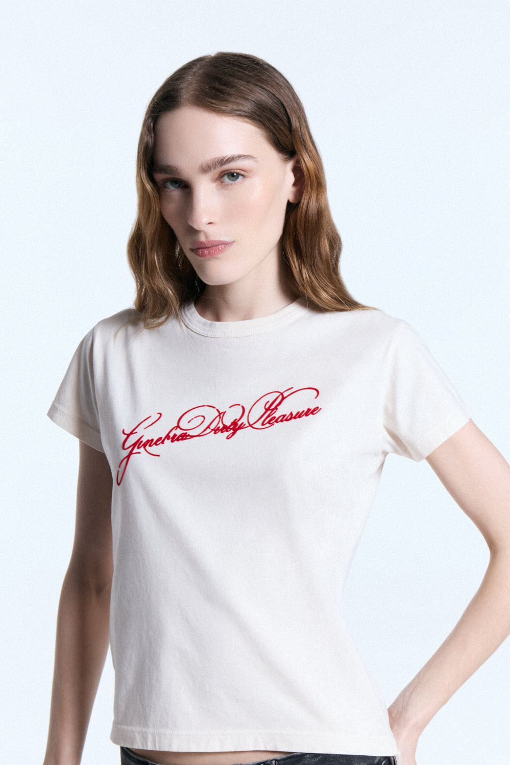 Remera Cursiva Tiza