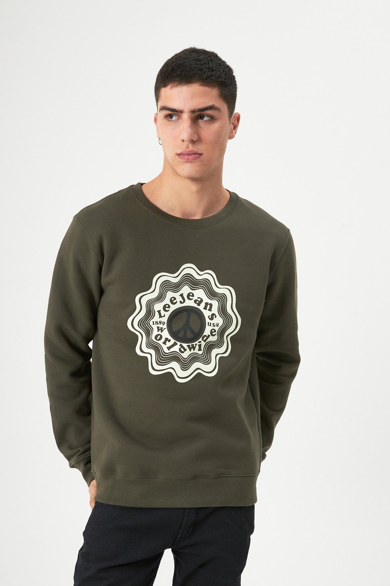 Roundneck Fri Worldwide
