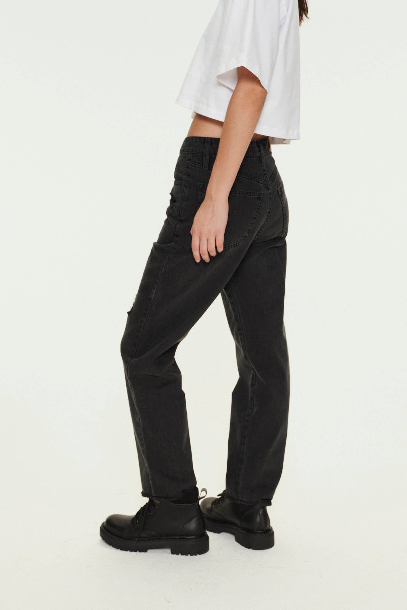 Jean Straight Crop Doha