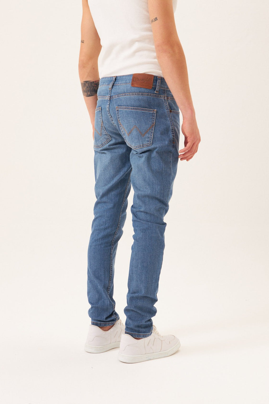 Jean Larston Modern Bleach
