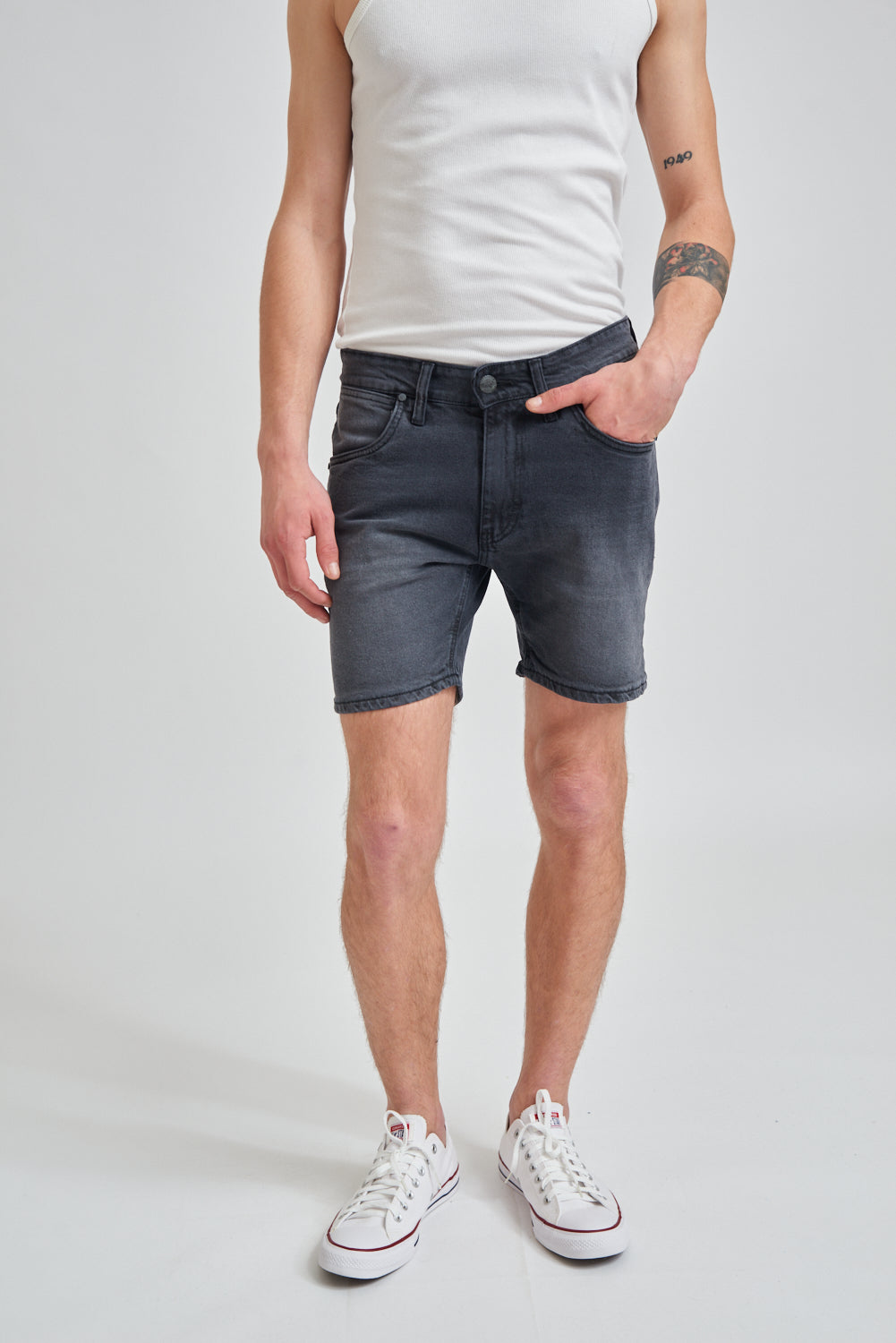 Bermuda Black Gray