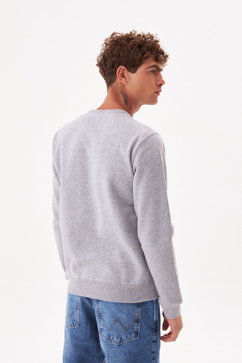 Round Neck Est 3