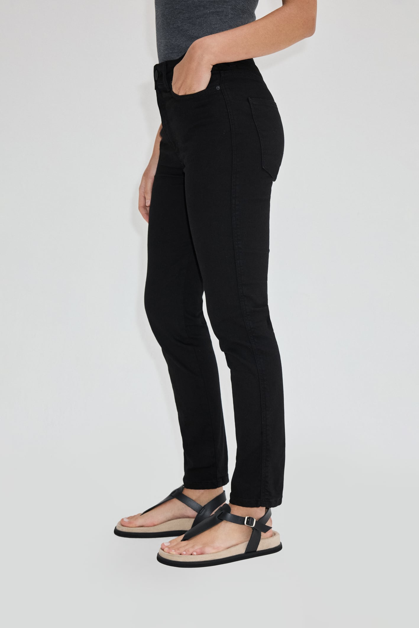 Jean Puelo Black